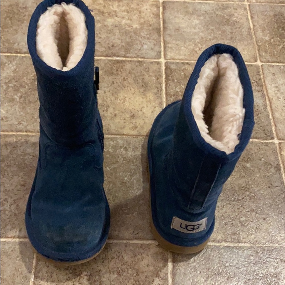 Kids blue UGG boots 11